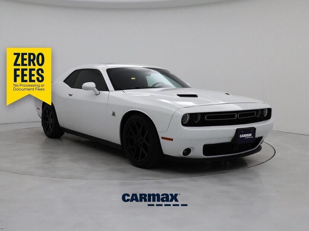 2016 DODGE Challenger