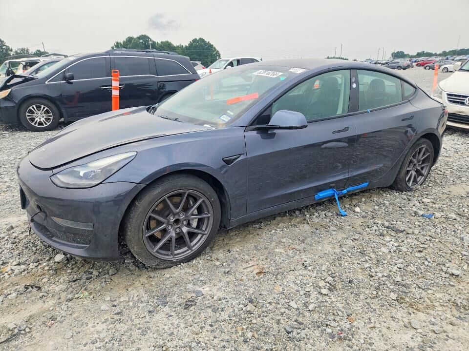 2021 TESLA Model 3