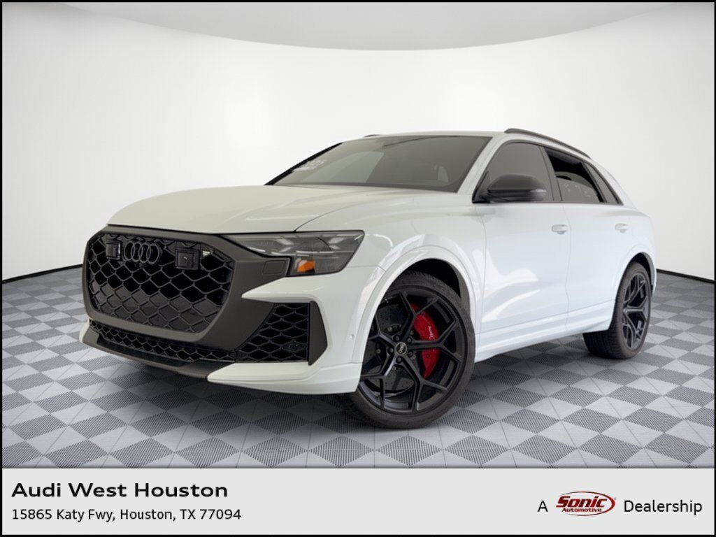 2025 AUDI RS Q8