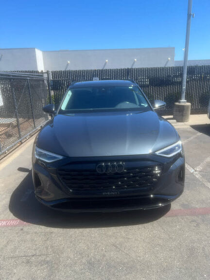 2024 Audi Q8