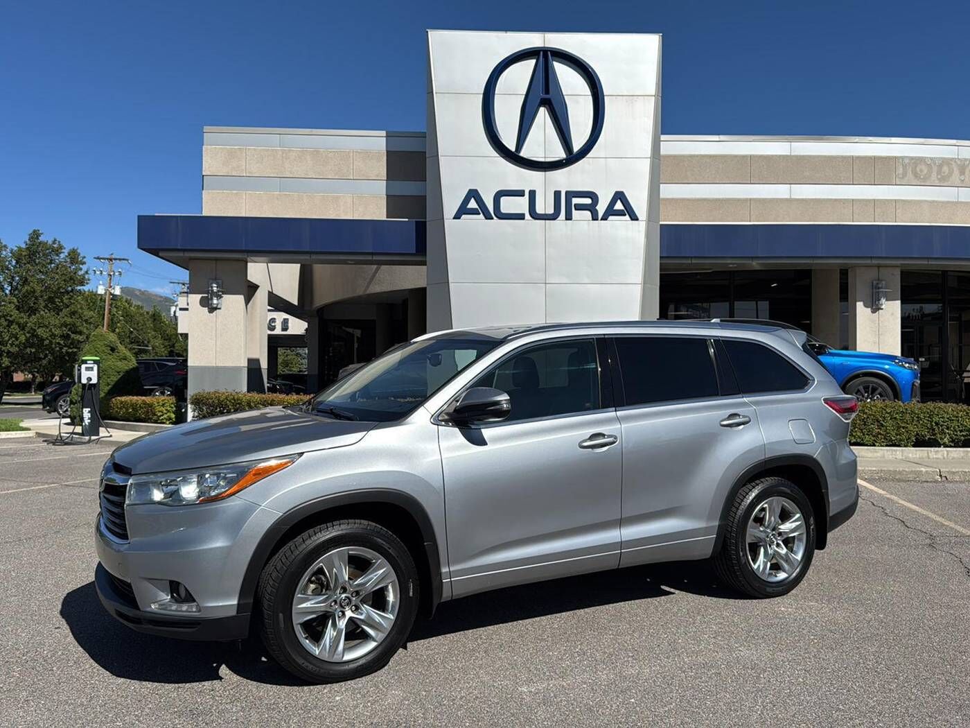 2016 TOYOTA Highlander