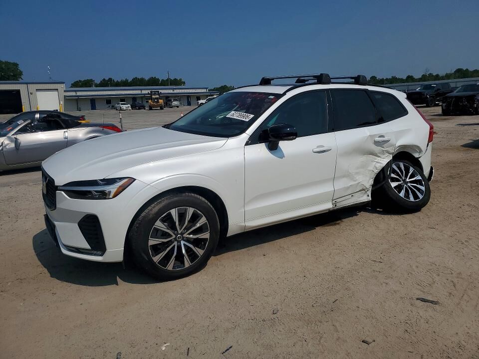 2025 VOLVO XC60