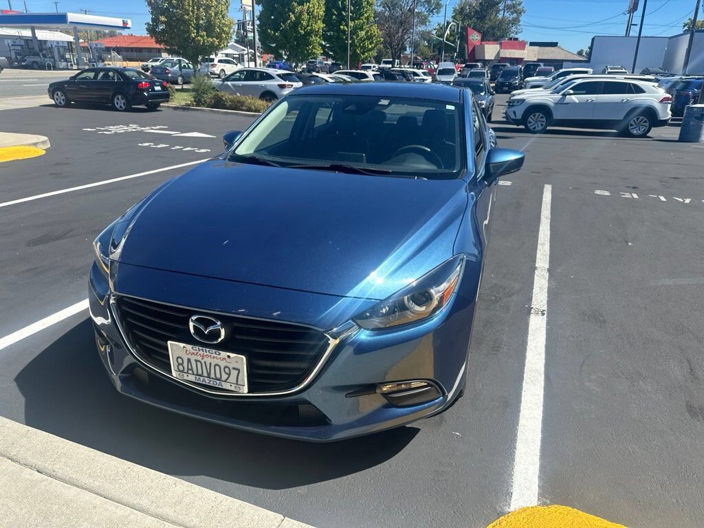 2017 MAZDA Mazda3