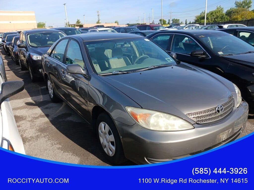 2004 TOYOTA Camry
