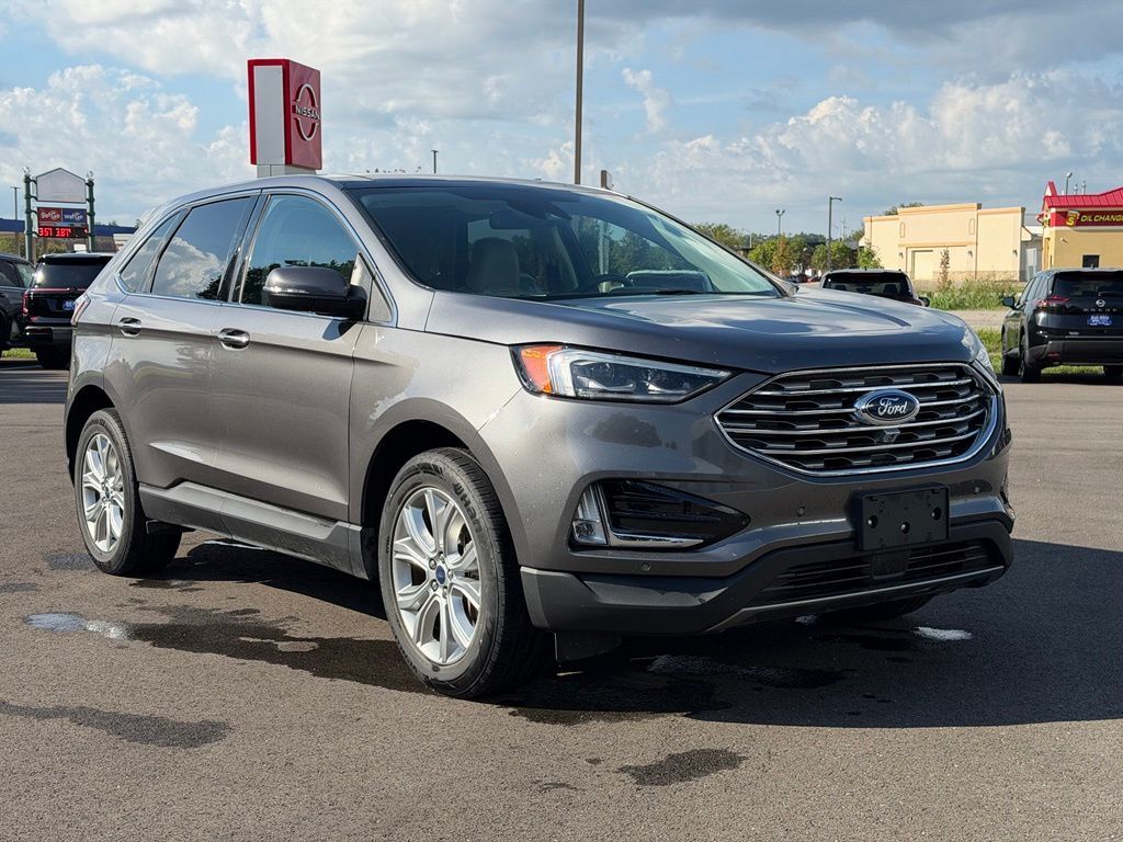 2022 FORD Edge