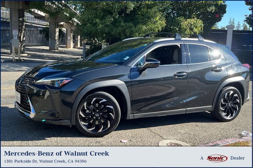 2024 LEXUS UX
