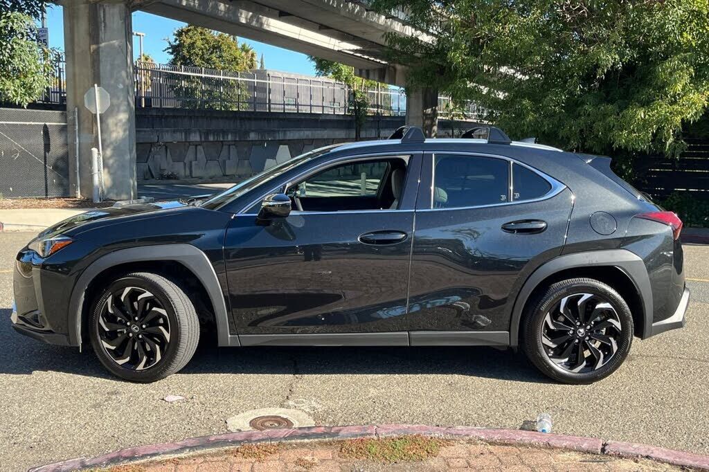 2024 Lexus UX