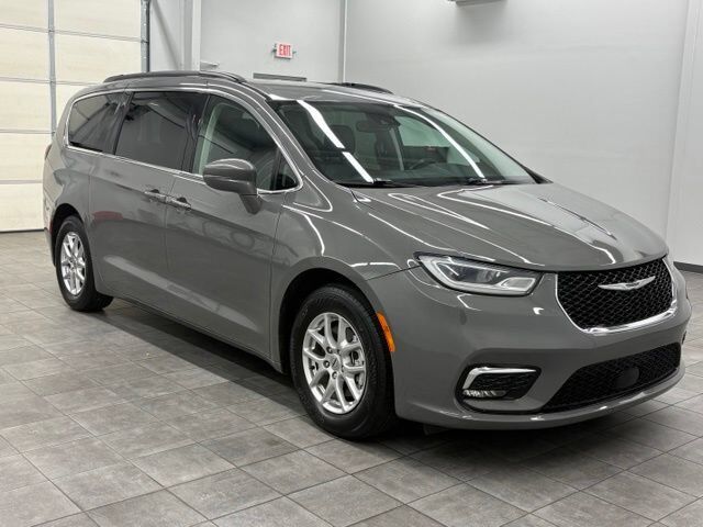 2022 CHRYSLER Pacifica