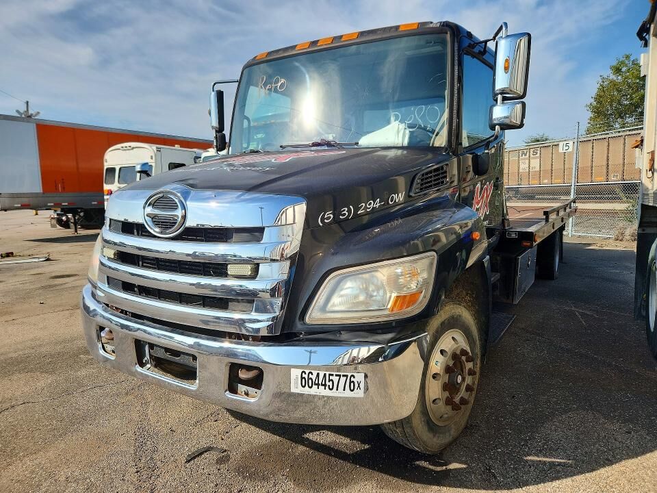 2013 HINO Incomplete Vehicle
