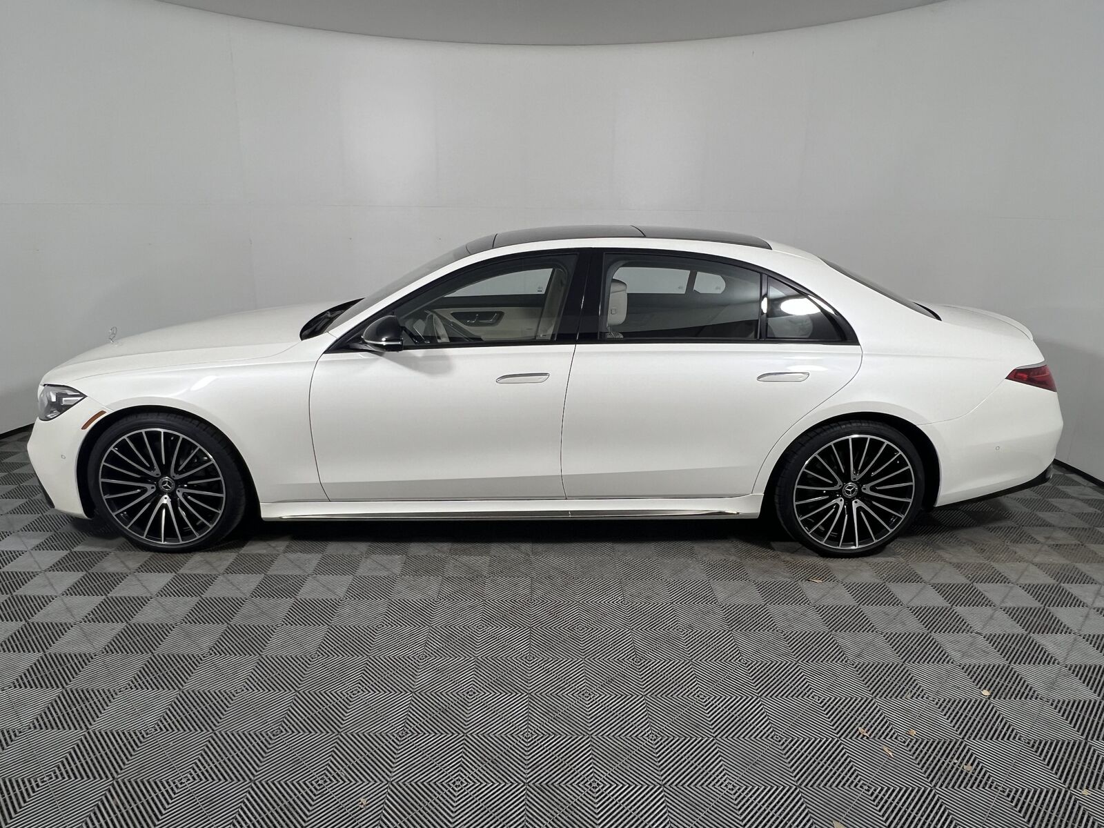 2023 Mercedes-Benz S-Class