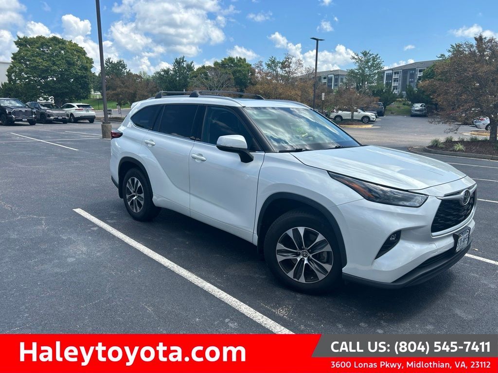 2022 TOYOTA Highlander