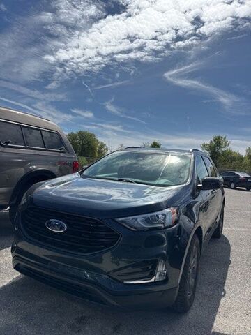 2022 FORD Edge