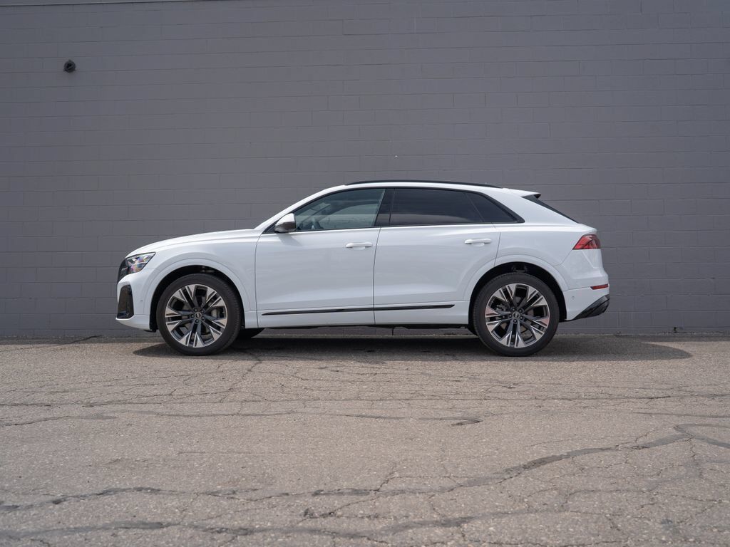 2025 Audi Q8