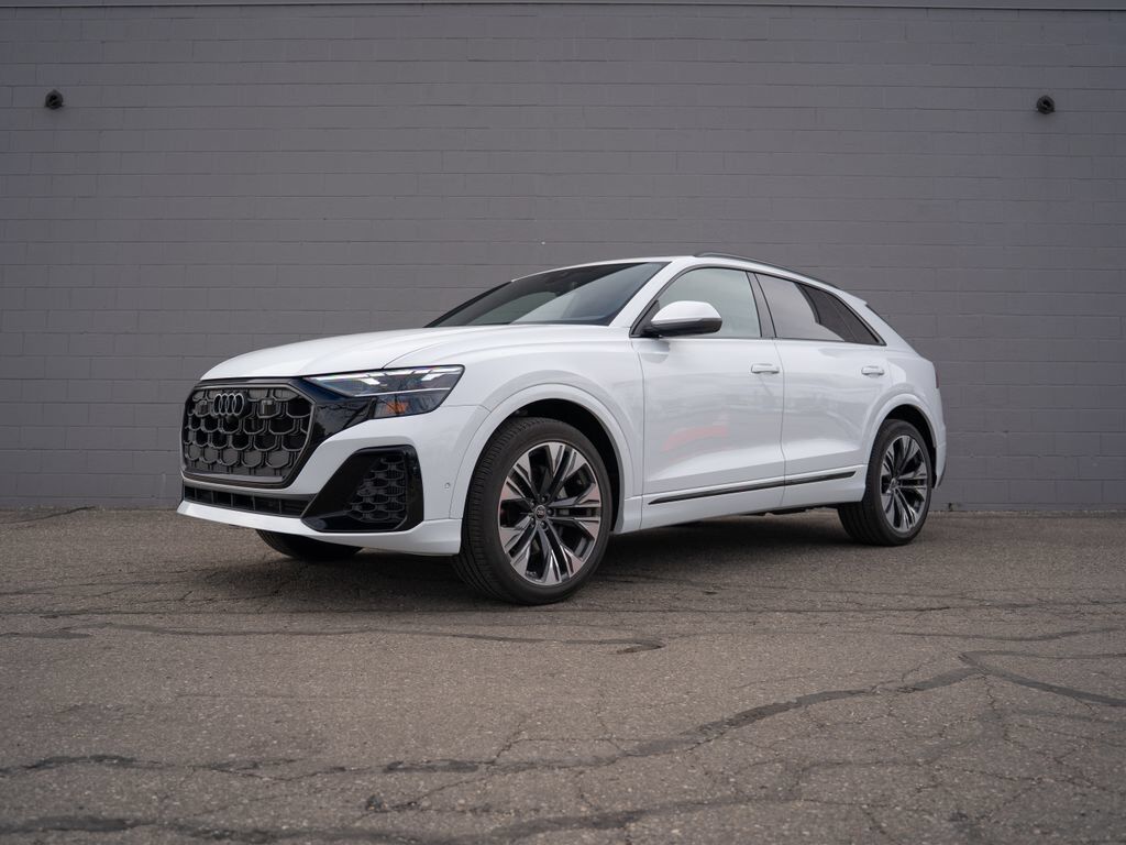 2025 AUDI Q8