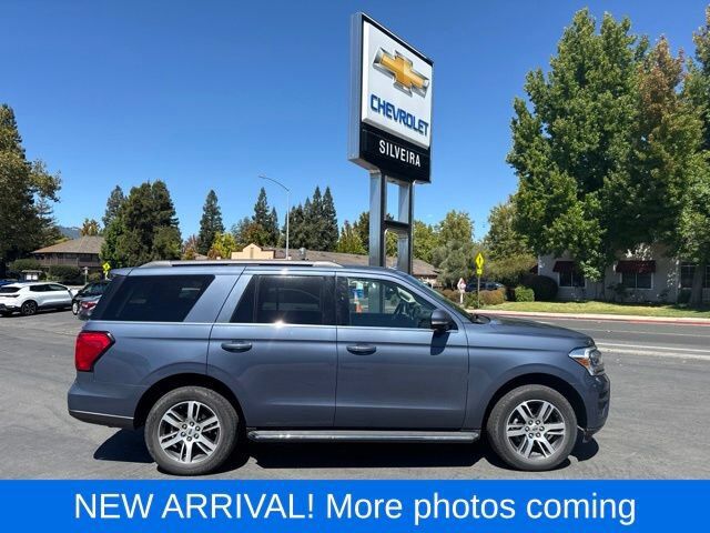 2022 FORD Expedition