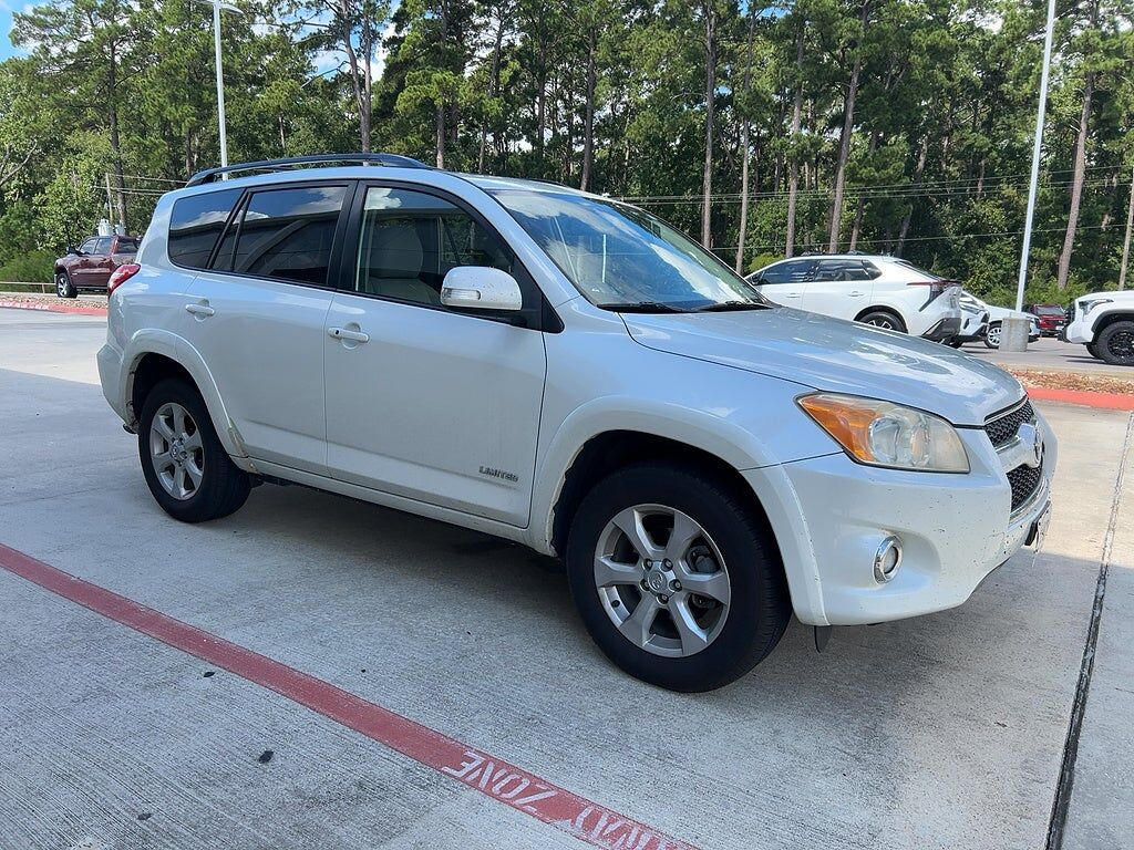 2011 TOYOTA RAV4