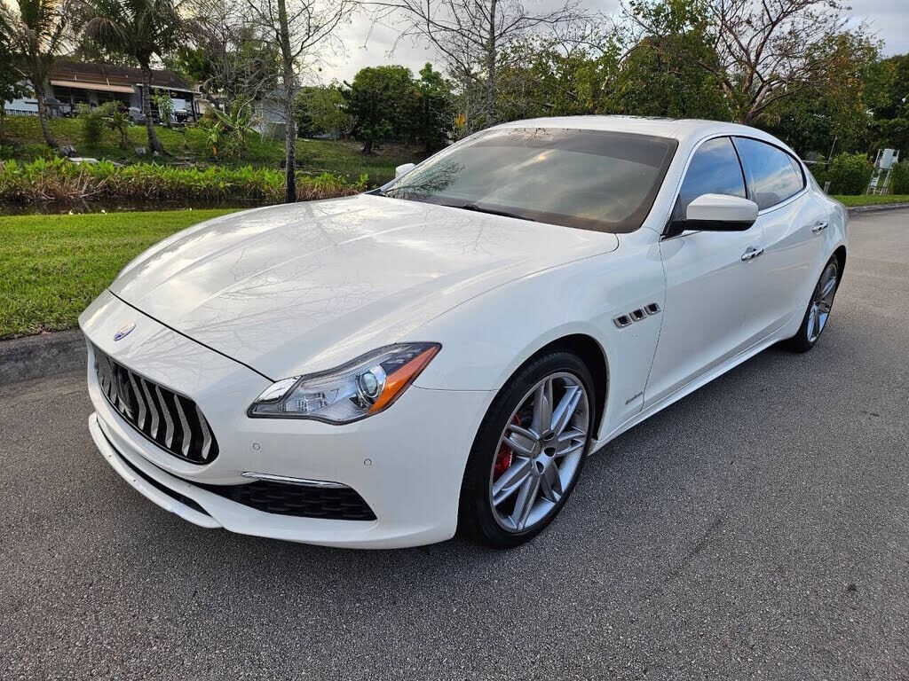 2017 MASERATI Quattroporte