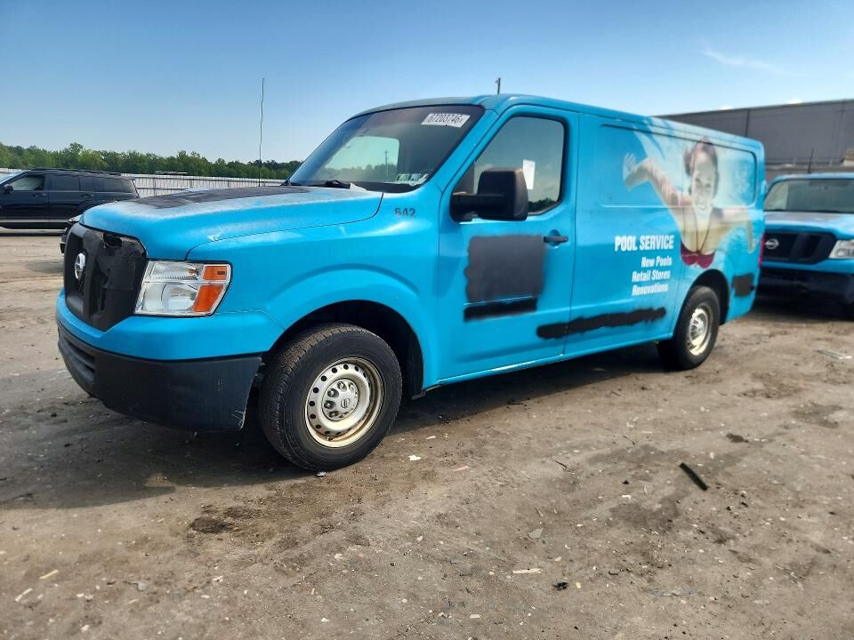 2016 NISSAN NV