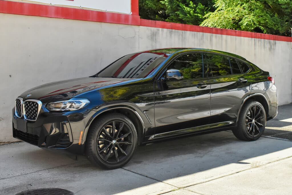2022 BMW X4