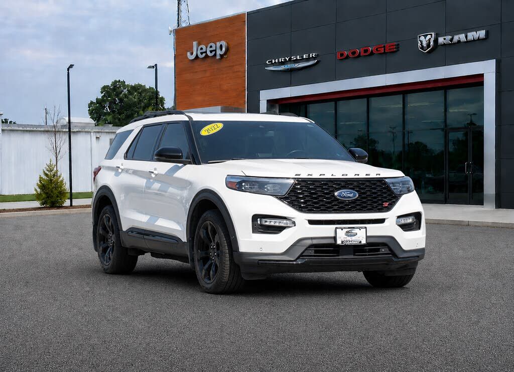 2022 FORD Explorer