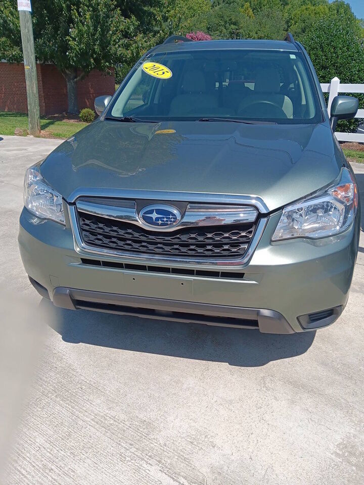 2015 SUBARU Forester