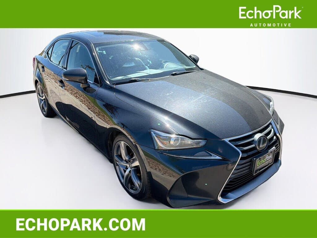 2018 LEXUS IS