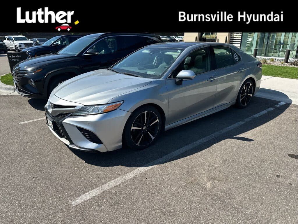2020 TOYOTA Camry
