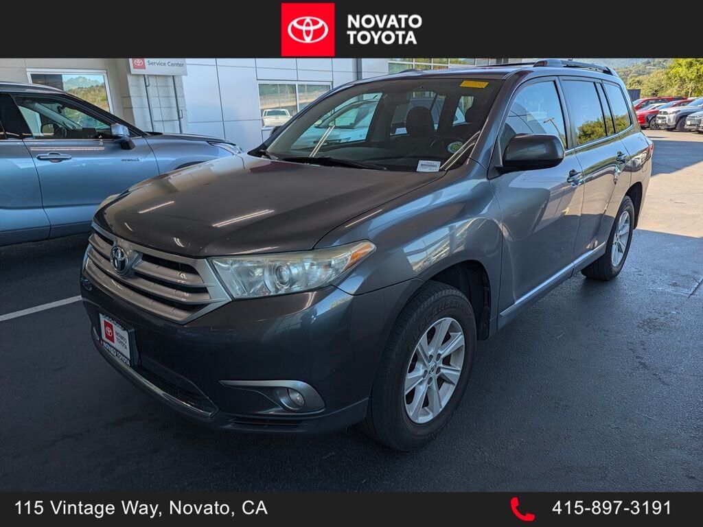2011 TOYOTA Highlander