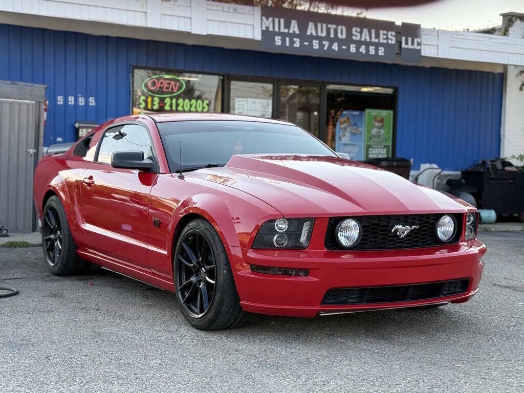 2005 FORD Mustang