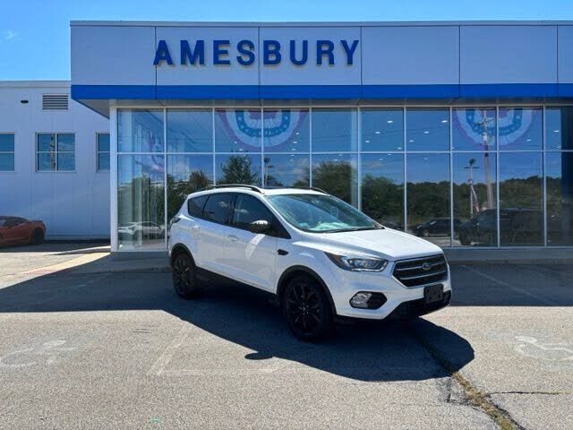 2017 FORD Escape
