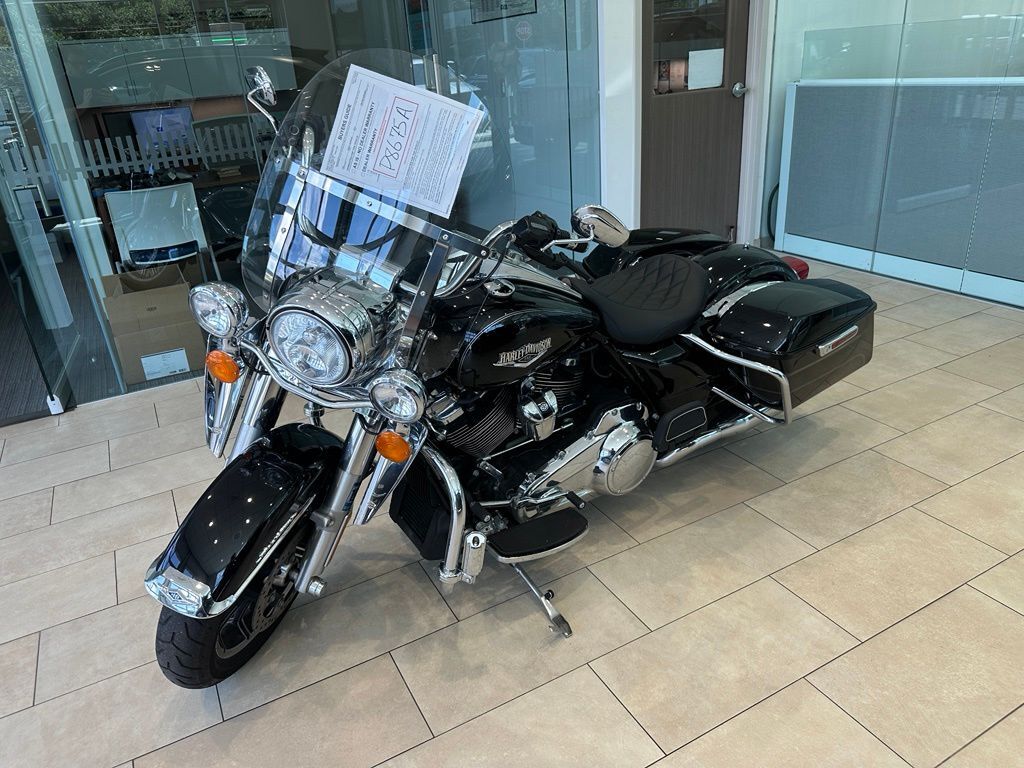2017 HARLEY DAVIDSON FLHR / Road King