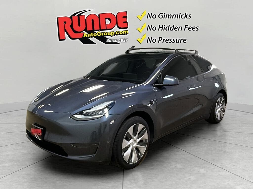 2020 TESLA Model Y