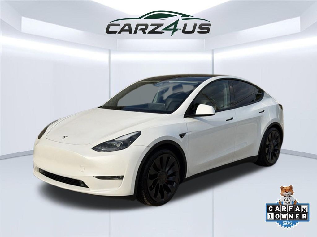 2024 TESLA Model Y