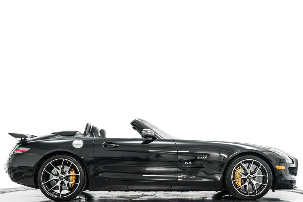 2015 Mercedes-Benz SLS-Class
