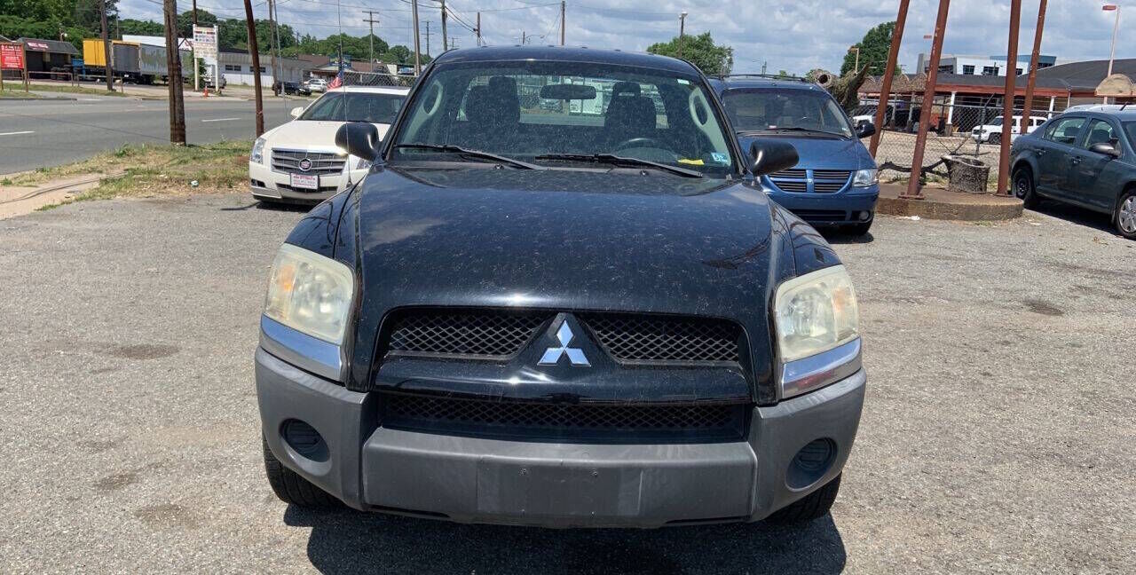 2006 MITSUBISHI Raider