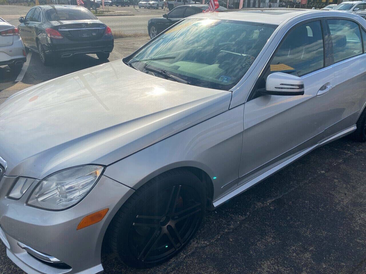 2013 MERCEDES-BENZ E-Class