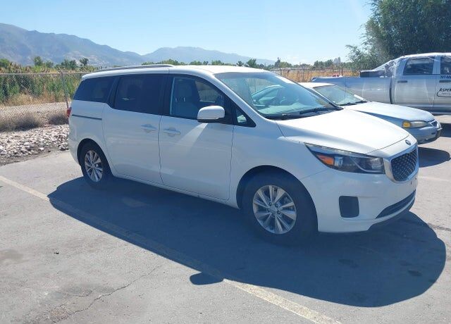 2016 KIA Sedona