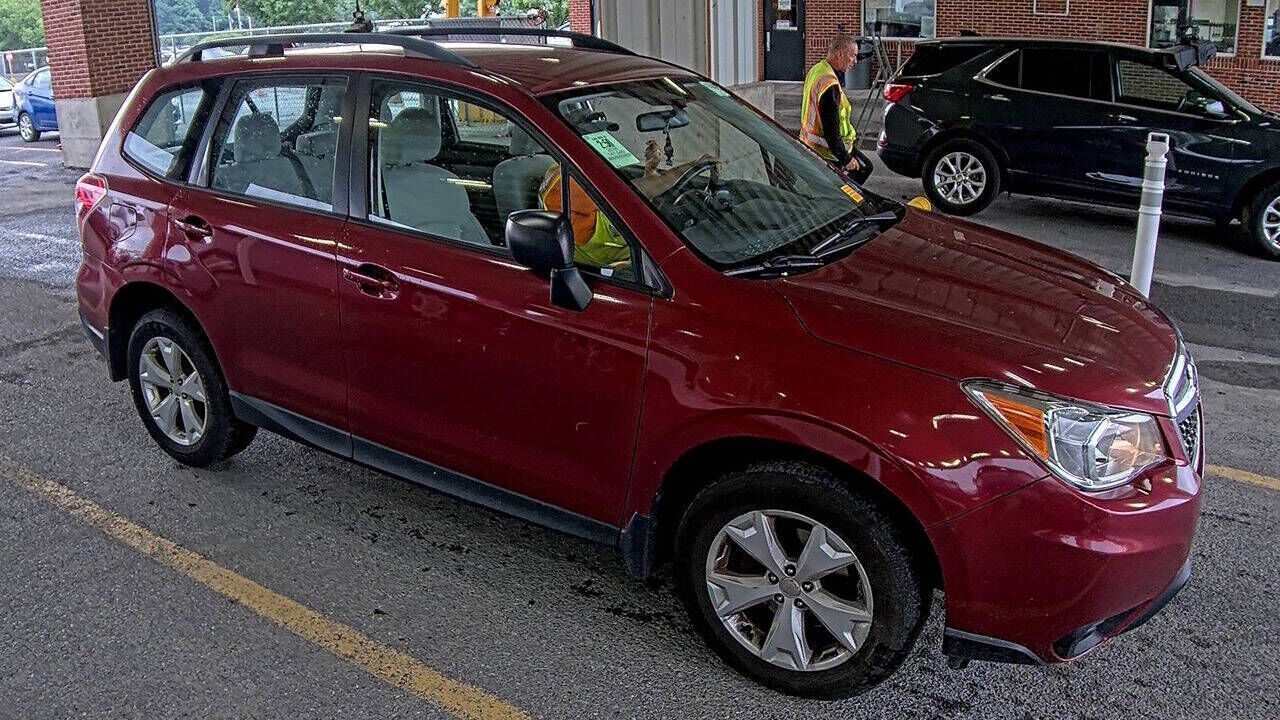 2016 SUBARU Forester