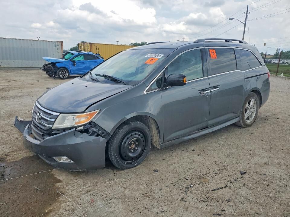2013 HONDA Odyssey