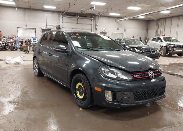 2013 VOLKSWAGEN Golf GTI