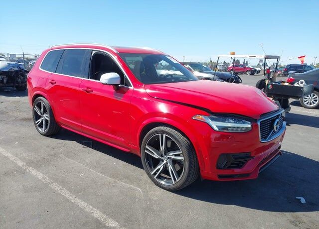 2017 VOLVO XC90