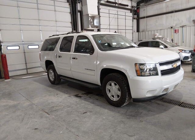 2014 CHEVROLET Suburban