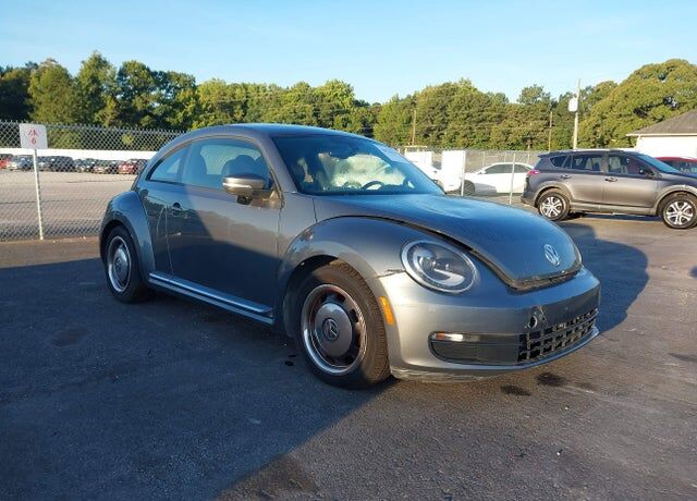 2016 VOLKSWAGEN Beetle