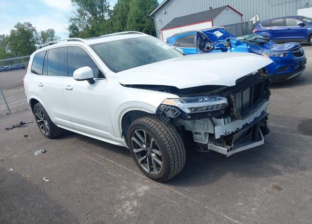 2019 VOLVO XC90