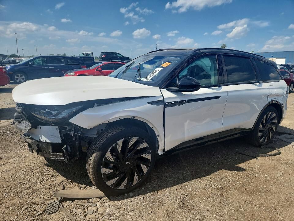 2026 LINCOLN Nautilus