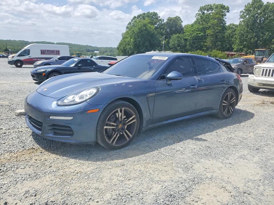 2014 PORSCHE Panamera