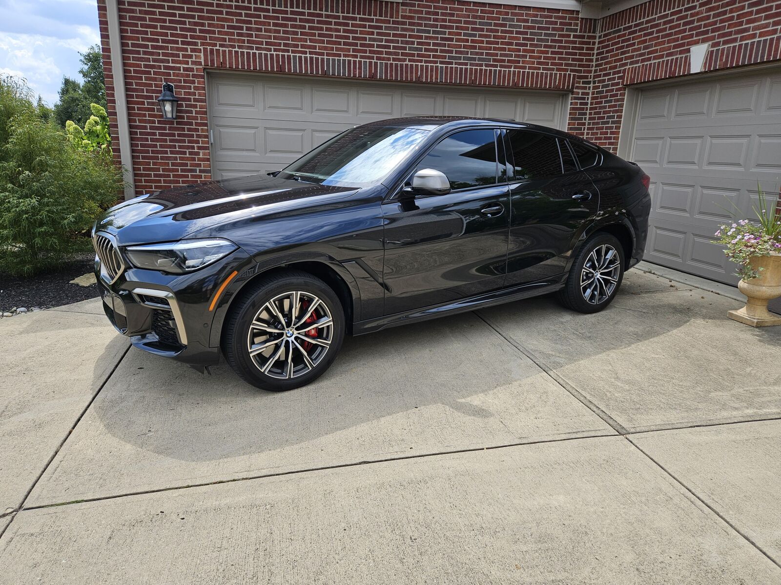 2022 BMW X6
