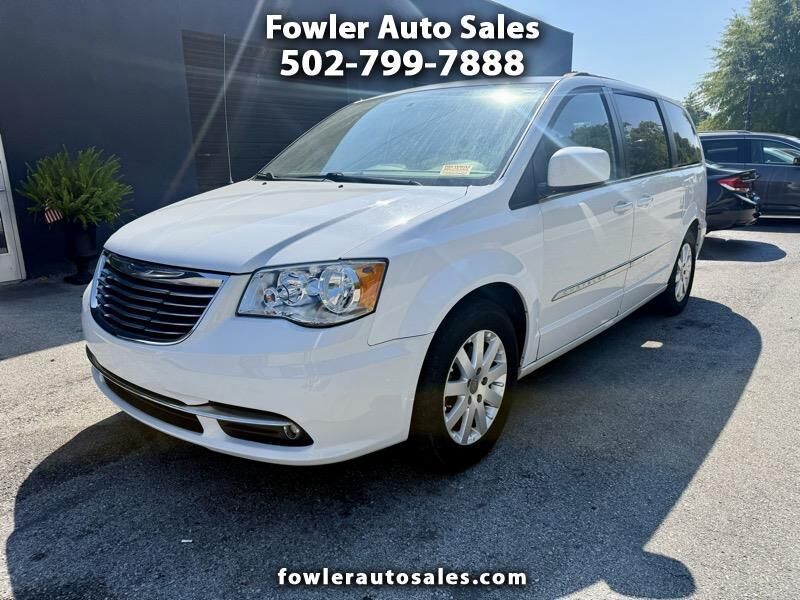2016 CHRYSLER Town and Country