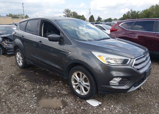 2017 FORD Escape