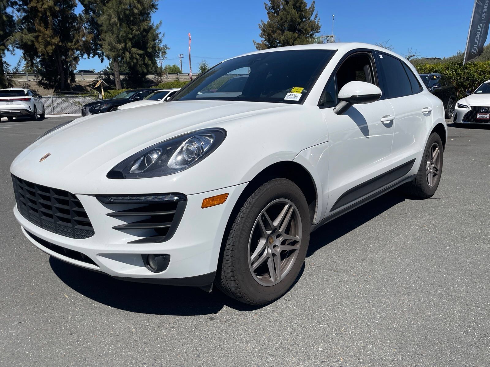 2017 PORSCHE Macan